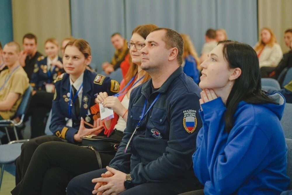 Наши юнармейцы на Слёте лидеров патриотических и общественных организаций