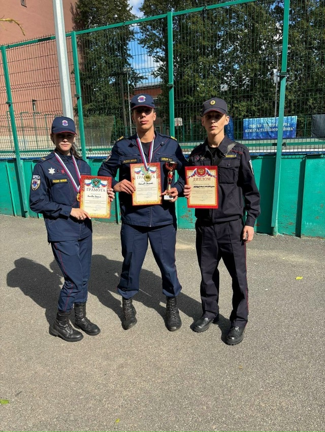 Юнармия Центрального района приняла участие в военно-спортивных играх Адмиралтейского района Санкт-Петербурга — «Армейская тактико-стрелковая эстафета»