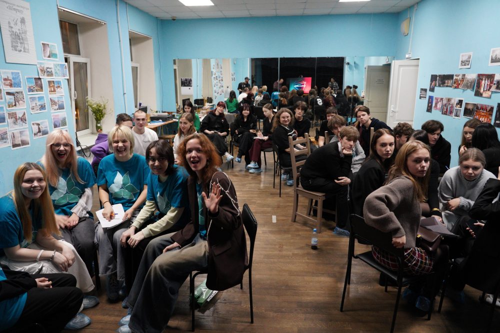 В молодёжном клубе «Нева» прошла интерактивная игра «Выбор за тобой!»