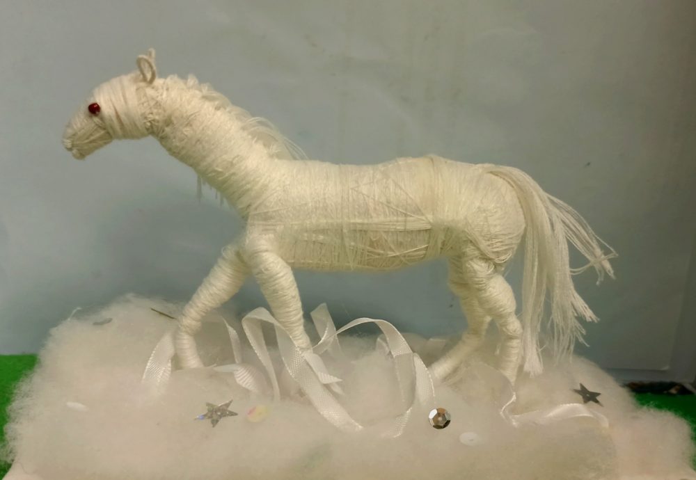 Мы завершили прием творческих работ в наши альбомы для онлайн-конкурса «Чудесная пора, очей очарованье»