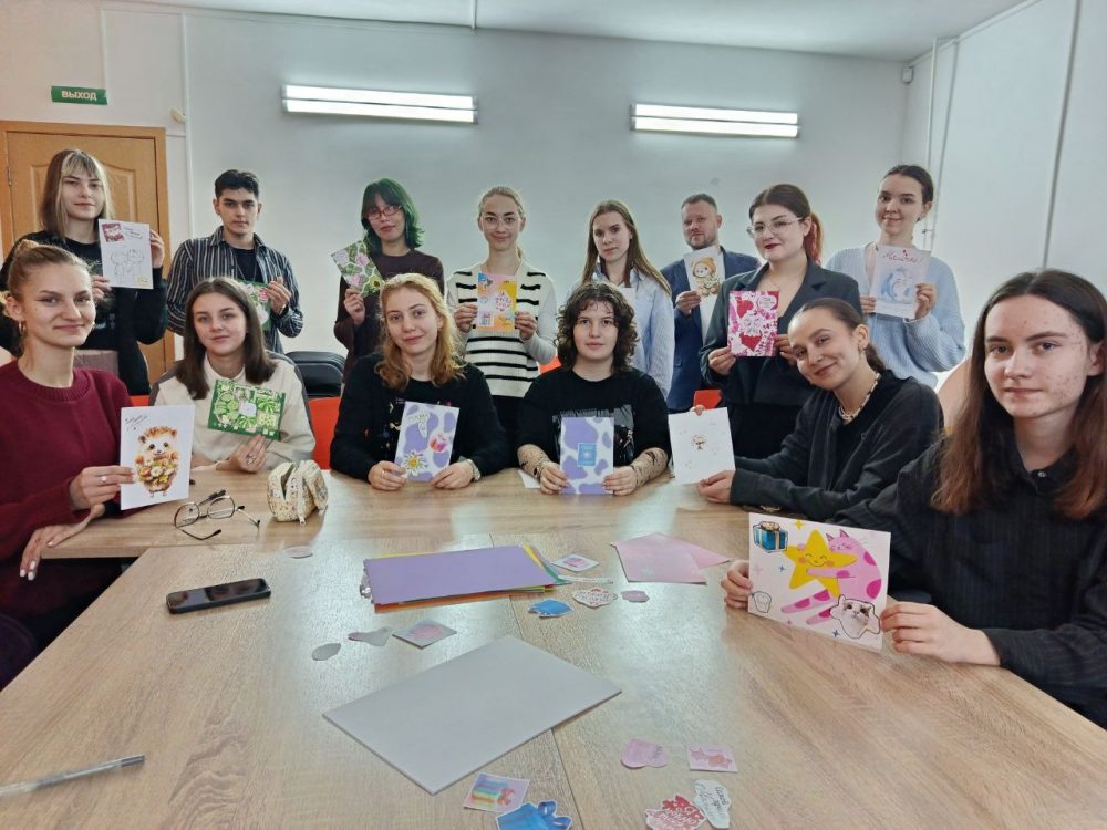 В молодёжном клубе «Луч» прошло тёплое и творческое мероприятие ко Дню матери 