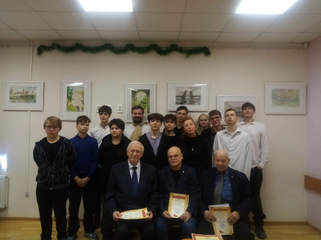 В молодёжном клубе «Муравейник» прошла викторина «Мы — дети Галактики!»